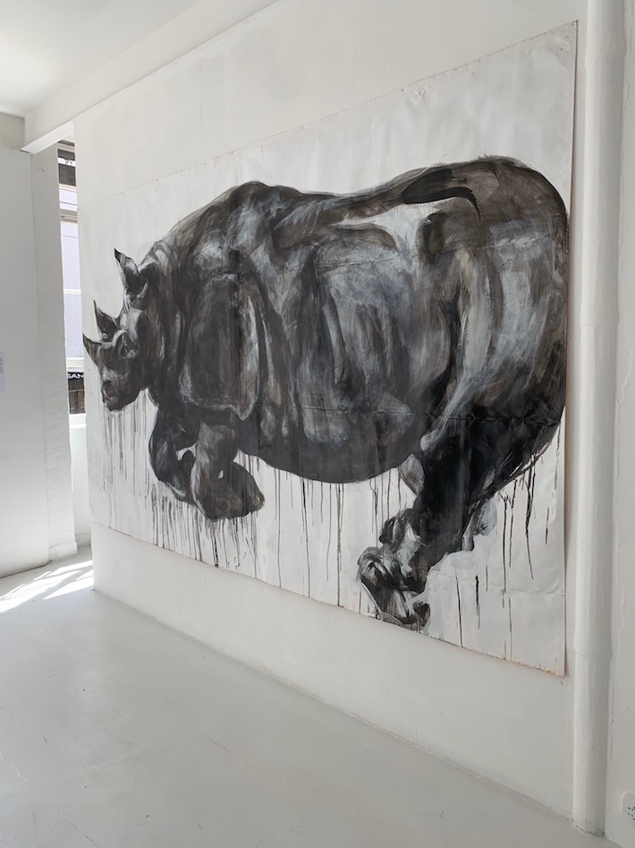 Alerte rouge n°4, 2017, dispersion et acrylique sur bâche, 212 x 327 cm