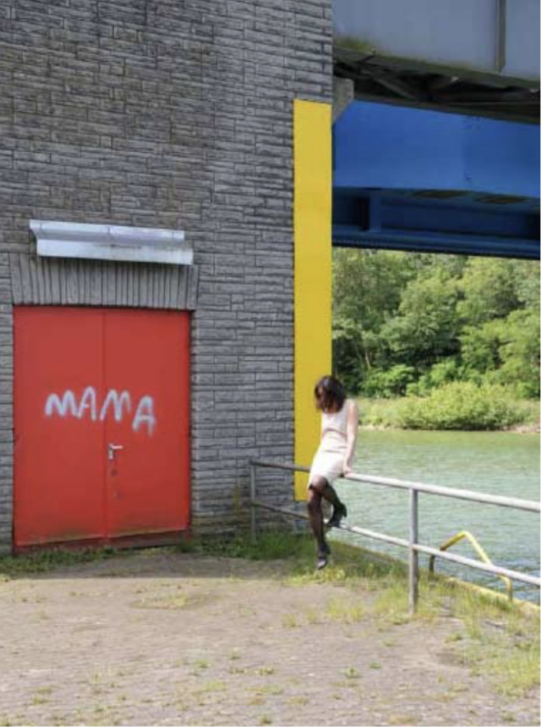 Simone Zaugg, Mit Zitaten spielen, 2011Lambda C-Print sur caisson lumineux78 x 104 x 11,5 cm