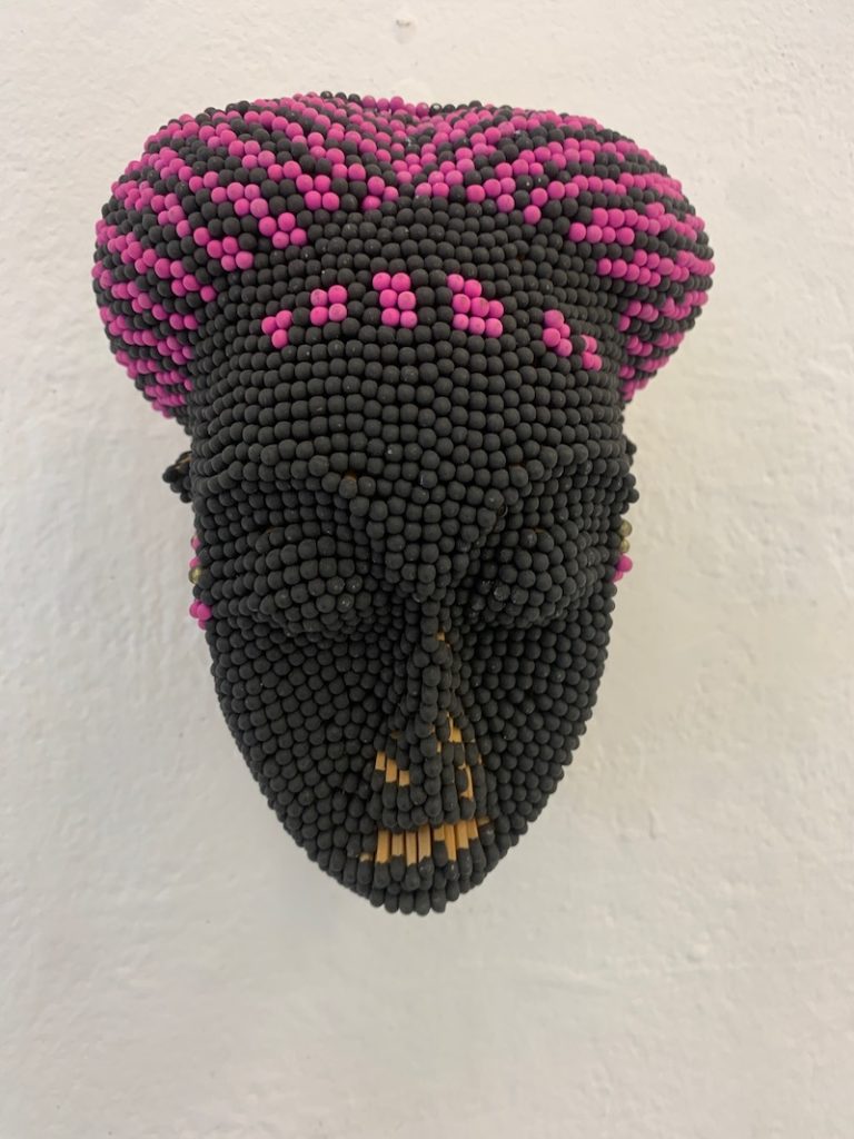 David Mach, African Matchead, 1994, 19 x 15,2 x 12,17 cm, allumettes assemblées