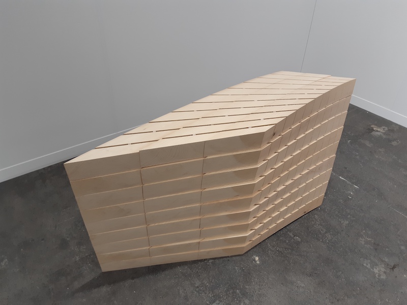 Pierre-Alain Zuber, sans titre, 2021, épicéa et hêtre, 140 x 75 x 35 cm