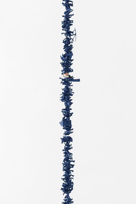 La part des chercheurs dans la population active suisse est de 6 pour 10002015 1000 figurines en plastique peint sur un fil 330 cm de hauteur (détail)